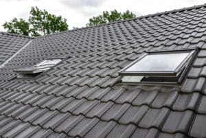 metal roof vs shingles cost