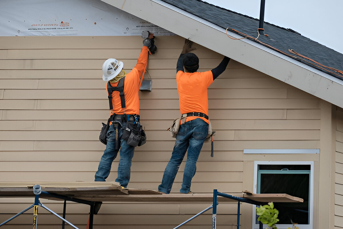 Vinyl Siding in Orange