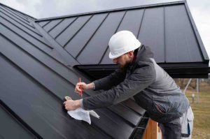 Seamless gutter installation